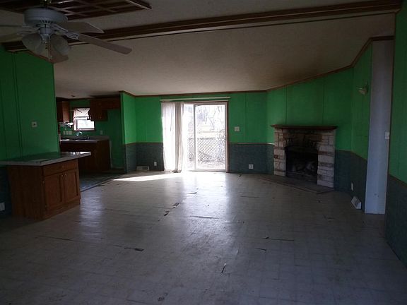 5th image of 105 N Race St