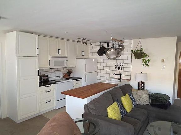 Kitchen/Living Room