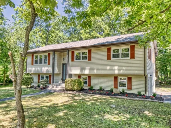 4 Cobblestone Lane, Cortlandt, NY 10567