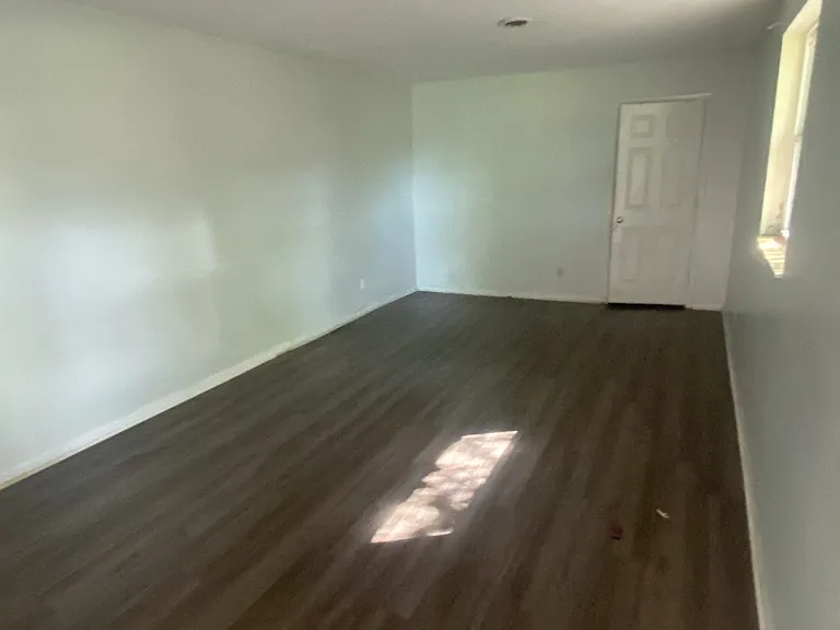 1336 Tune Ave — Photo 4