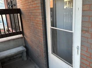 2717 W Belmont Ave #1, Chicago, IL 60618