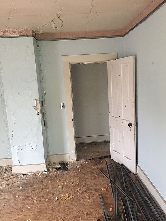 202 N Adams St Marion In 46952 Zillow