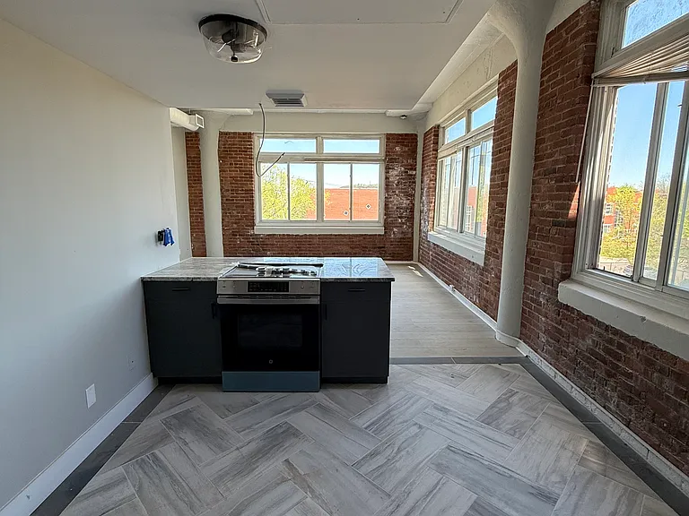 275 Chapel St #3A — Photo 5