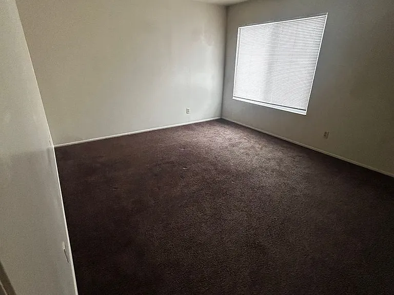333 Bonnie Villa Apartments — Photo 13