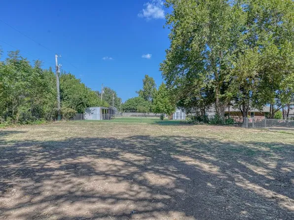 267 NW 10th St #14-B, Newcastle, OK 73065