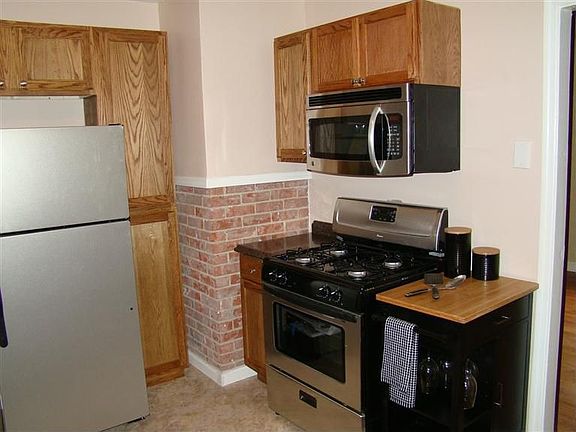 3rd image of 1242 Oberlin Blvd