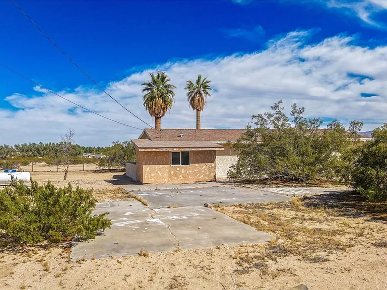 4611 Oasis Ave — Photo 41