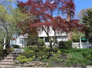26 Lowell Rd, Port Washington, NY 11050