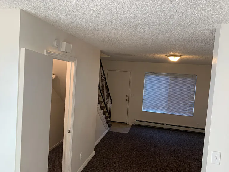 825 E 275 N #3 — Photo 3