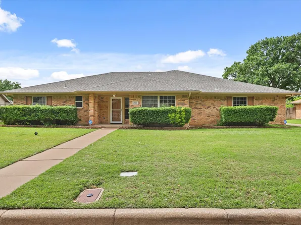 3909 Felisa Pl, Fort Worth, TX 76133