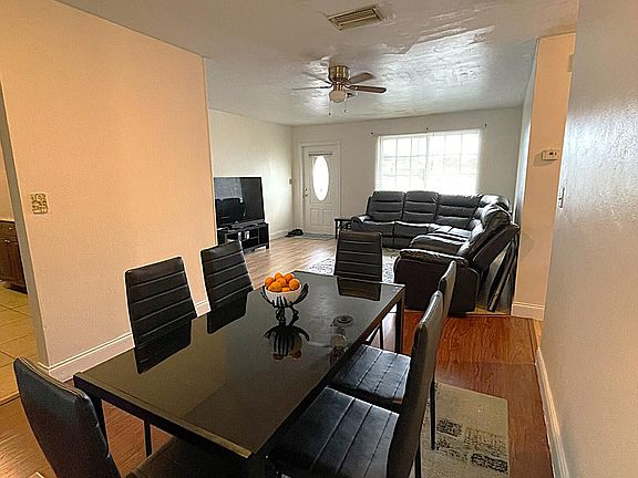 3rd image of 4141 NW 38th Terrace