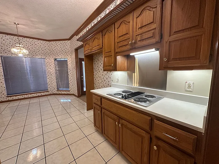 5524 Woodmont Dr — Photo 20
