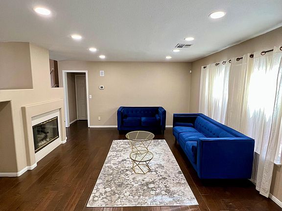 3rd image of 8020 Hilliard Ave
