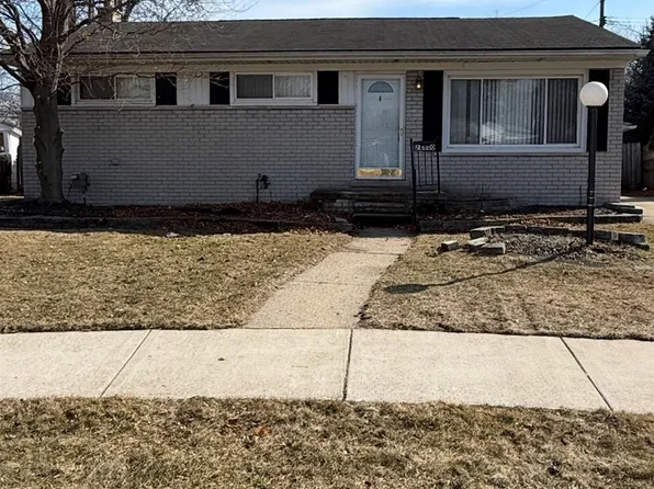 28800 Tawas Ct, Madison Heights, MI 48071