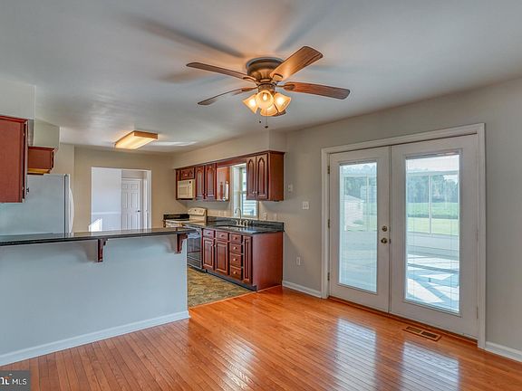 5th image of 19469 Shady Rest Ln