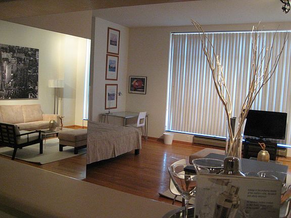 5th image of 300 3rd St #1409