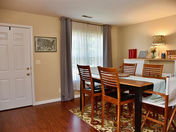 2nd image of 3150 Bridlerun Dr