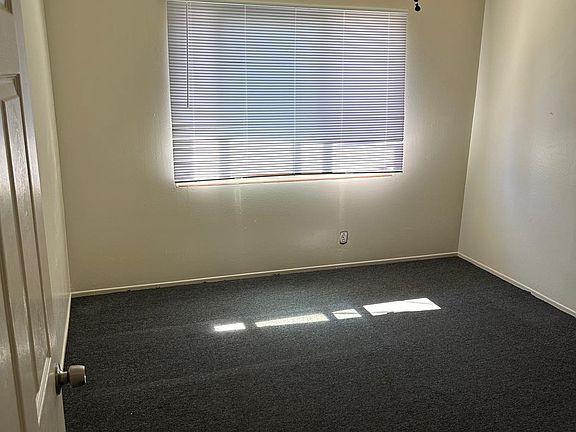 3rd image of 788 Mills Ave