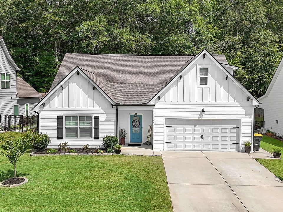 1st image of 210 S Ridge Dr