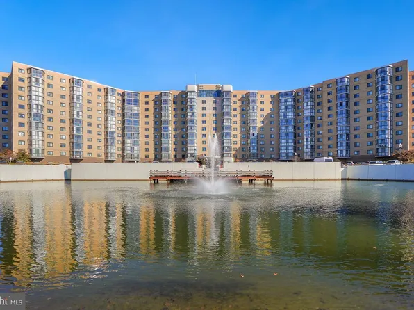 3330 N Leisure World Blvd #5404, Silver Spring, MD 20906
