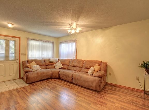 4th image of 1808 Glenwood Oaks Ct #A