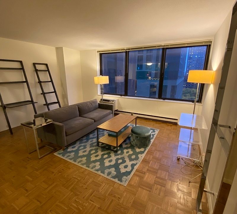 1st image of 1641 3rd Ave APT 9G