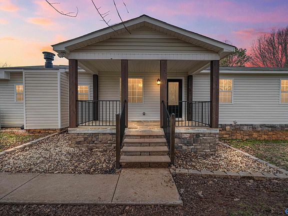2nd image of 284 Simmons Cir