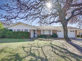 1709 Windlea Dr, Euless, TX 76040