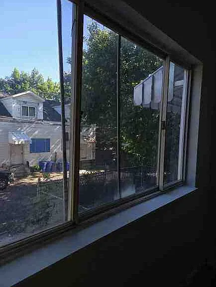 12 Courtright St — Photo 5