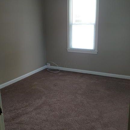 2nd image of 75 Midcliff Dr