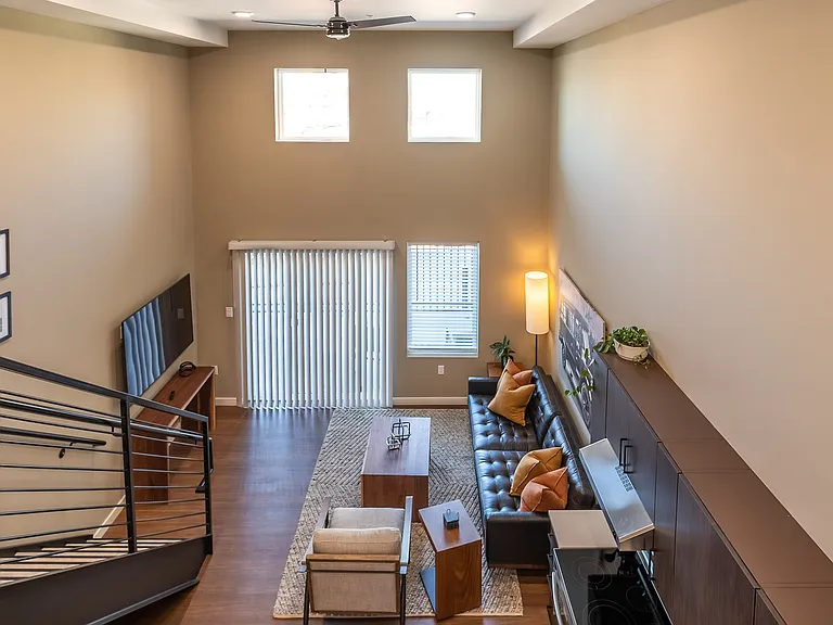 1364 E Battlefield Rd — Photo 104