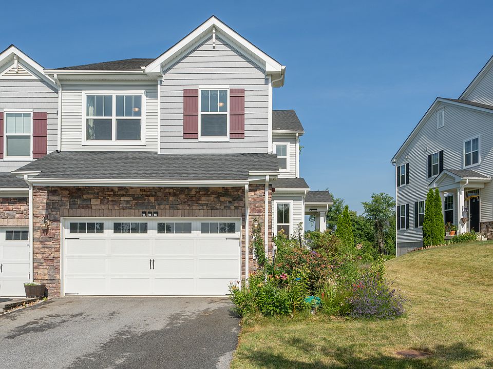 1st image of 3422 Bergamont Way