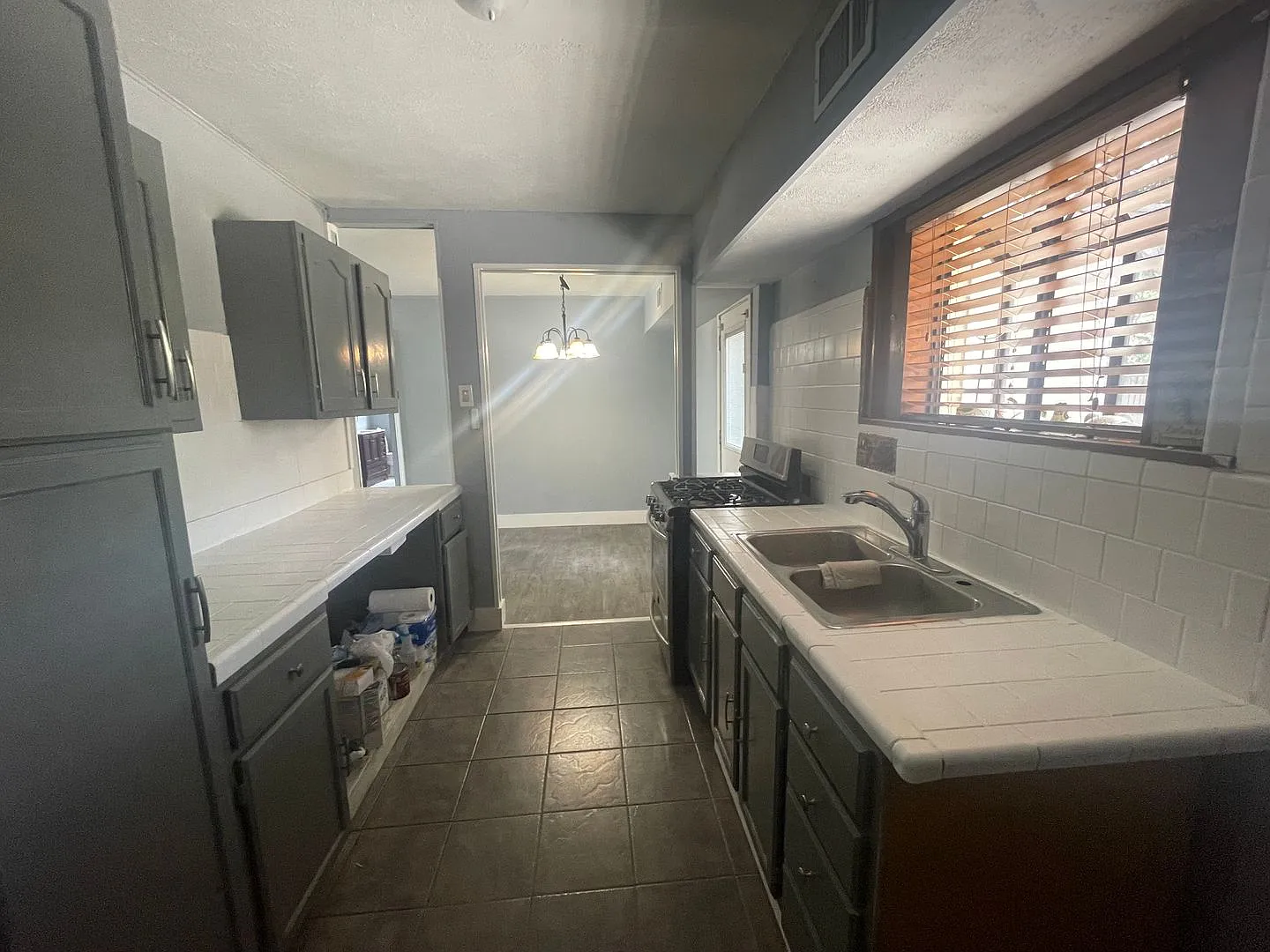 Large 3/2-Sam Houston Subdivision — Photo 4