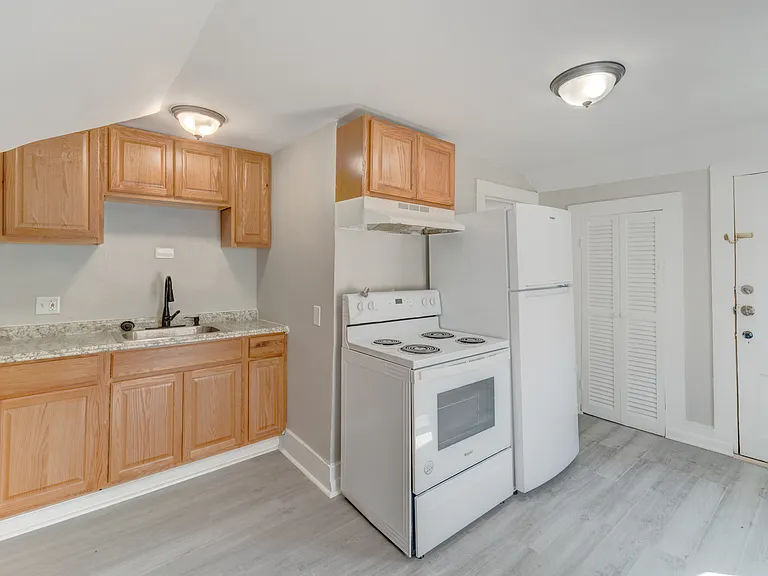 280 Lombard St #3 — Photo 15