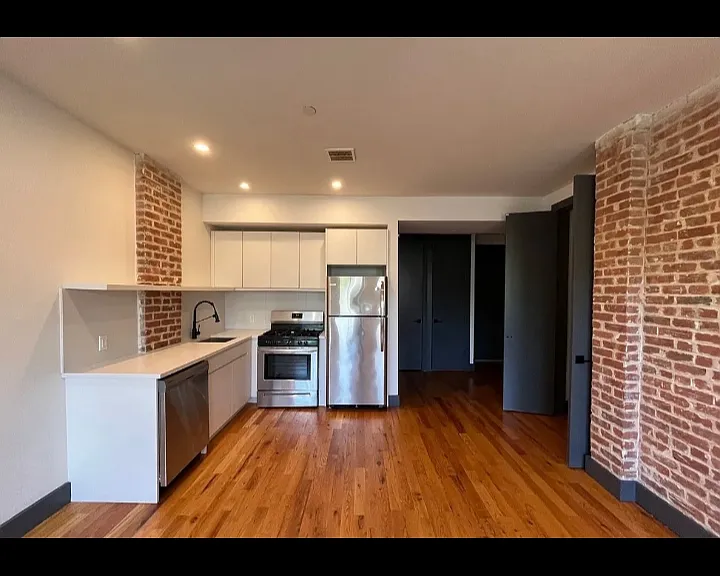 566 Communipaw Ave #303 — Photo 1