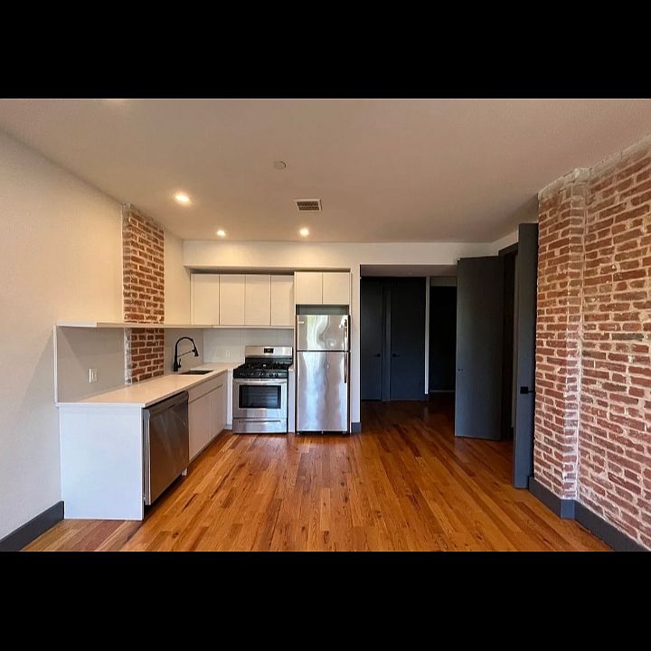 1st image of 566 Communipaw Ave #303