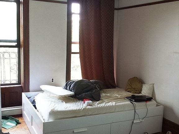 4th image of 980 Bergen St #4L