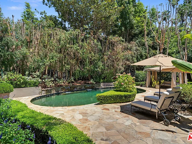 575 N Beverly Glen Blvd — Photo 32