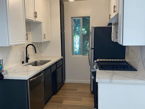 5th image of 3776 Beethoven St APT 3