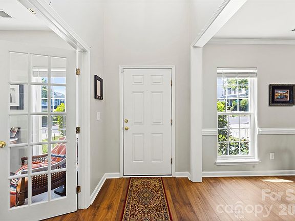 4th image of 11719 Royal Castle Ct