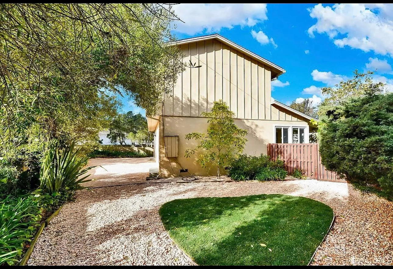 150 Yolo Ct — Photo 3