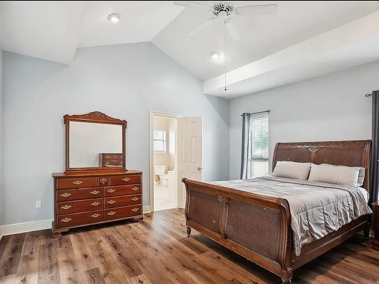3983 Hemlock St — Photo 10