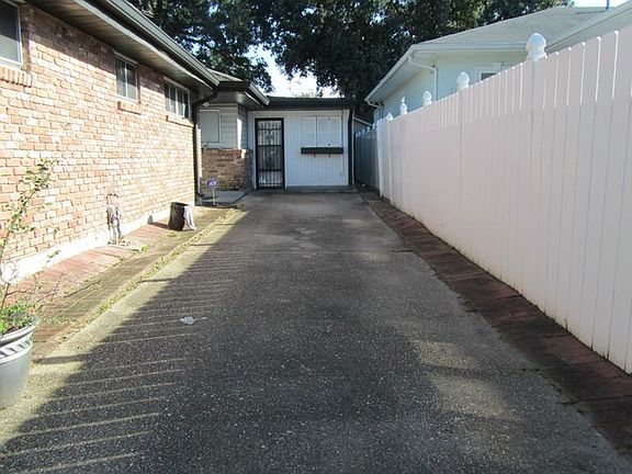2nd image of 206 Spencer Ave
