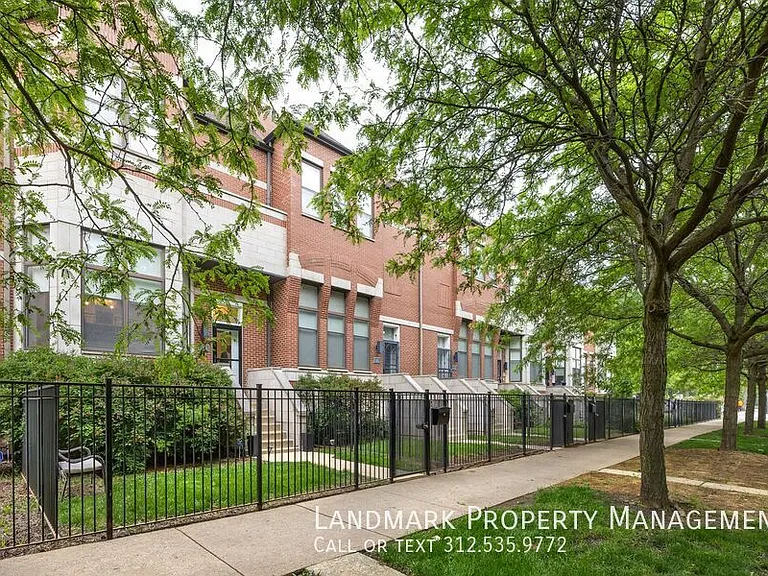 838 E 45th St — Photo 28