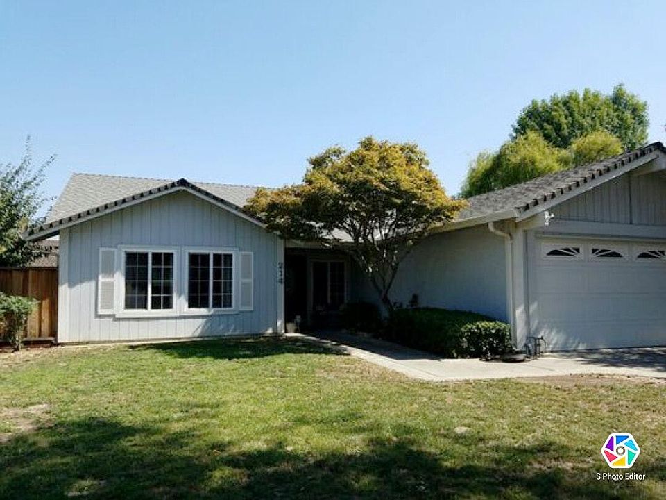 1st image of 214 Turner Ct
