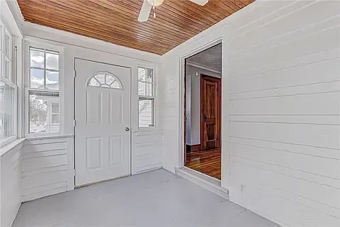 35 Brookdale Ave — Photo 4
