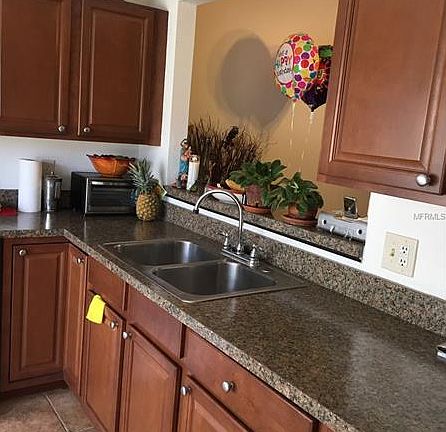 4th image of 821 Pebble Creek Cir