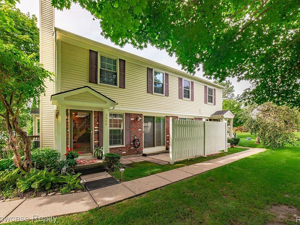 1st image of 7666 Woodview Dr