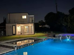 5839 Shirley Ave, Tarzana, CA 91356
