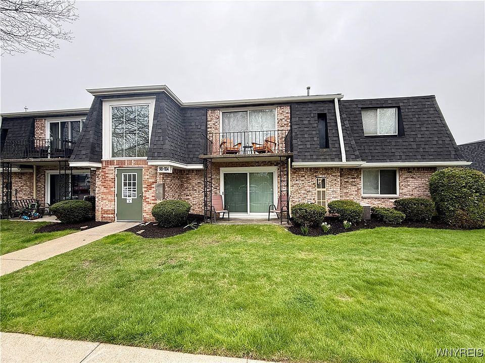 1st image of 104 Foxberry Dr #A